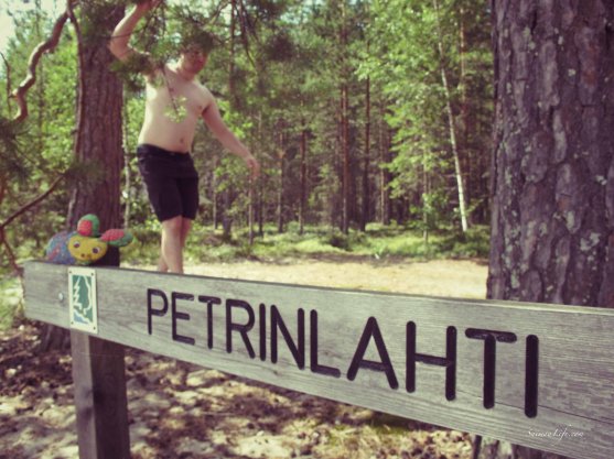 friends-in-petri-island-on-puruvesi-lake-1