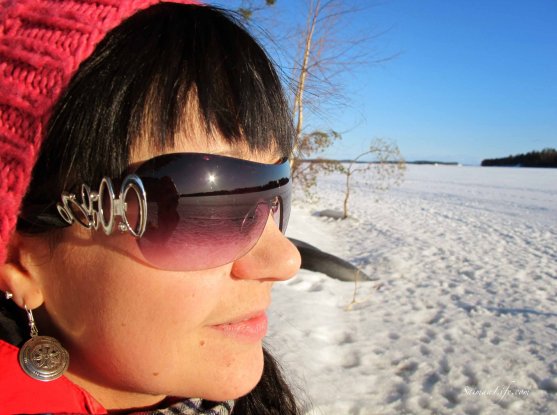 winter-day-sunglasses