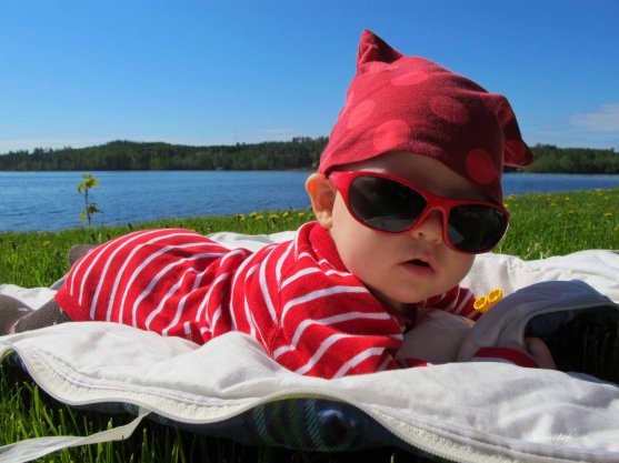 baby-and-finnish-summer