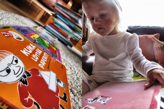 mother-and-children-visiting-library-car-6