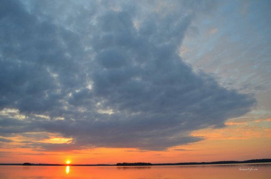 watching-finnish-summer-sunset-2