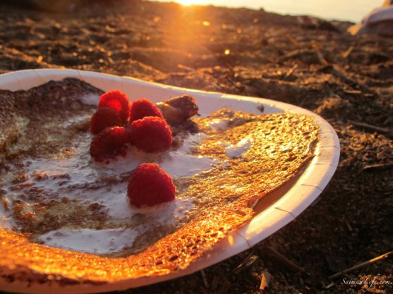 baking-pancakes-on-island-3