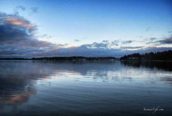 autumn-by-finnish-lake-3