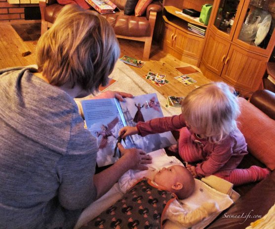 grandmother-child-reading