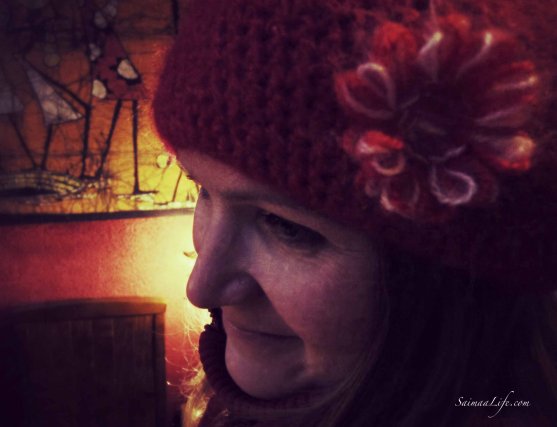 mother-red-hat