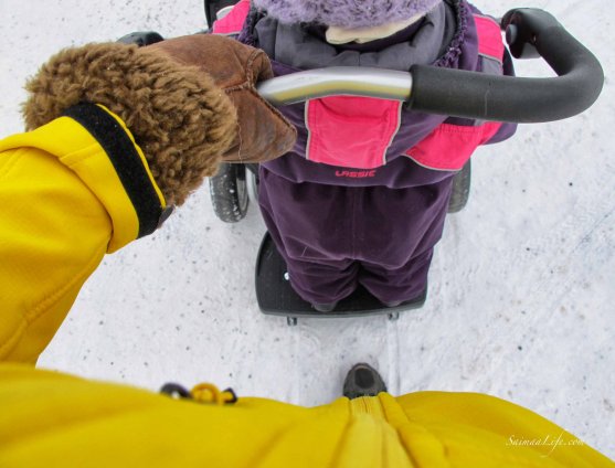 sibling-toddler-roller-practise