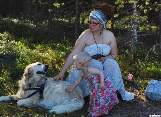 dog-and-little-girl