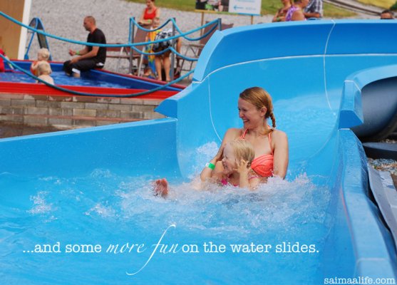 mom-and-daughter-in-water-slide