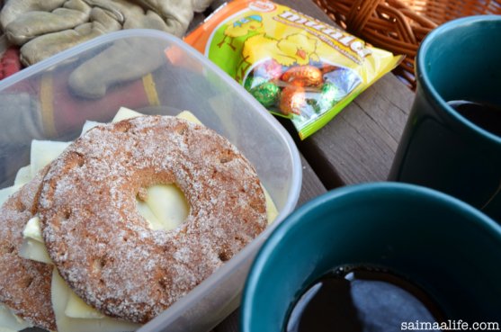 finnish-rye-bread-and-coffee-break