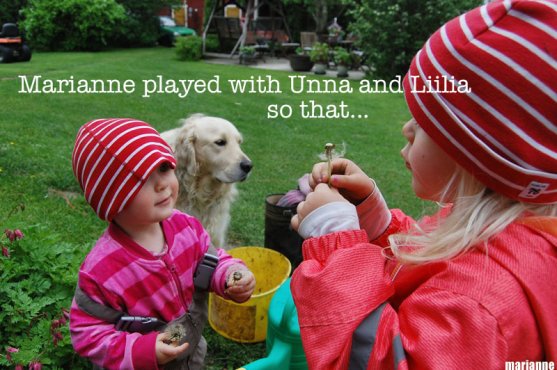 children-playing-in-garden