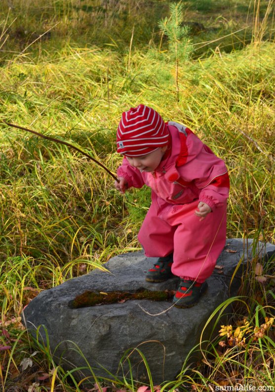 child-playing-outside