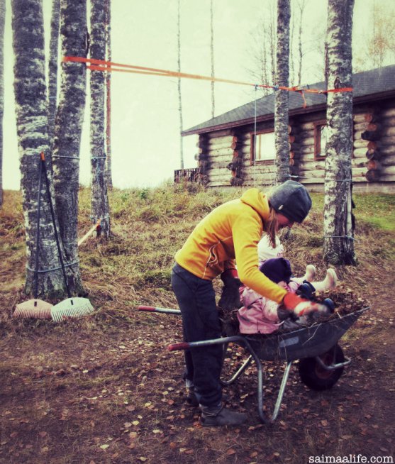 mother-and-children-outdoors