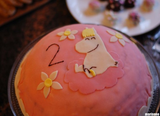 moomin-snorkmaiden-birthday-cake