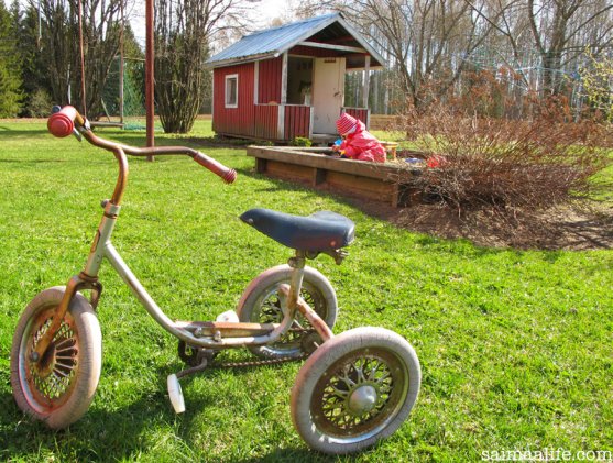 spring-and-bicycle