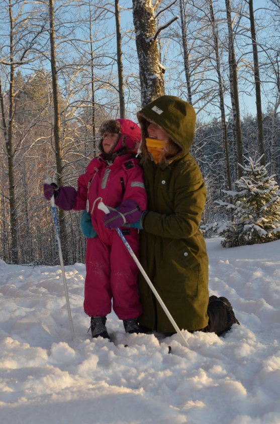 mother-and-child-outdoors