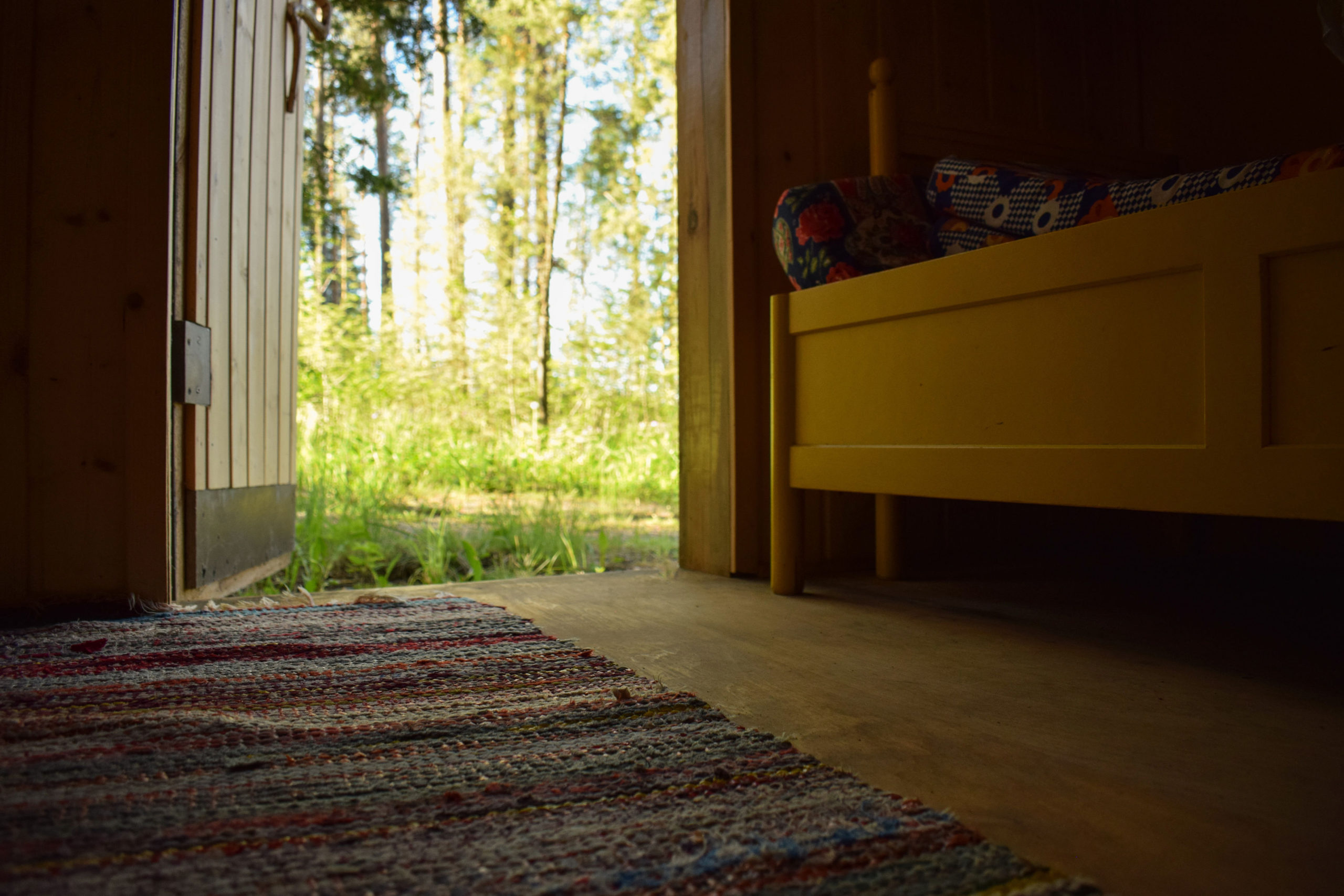 Traditional Finnish summer cottage atmosphere at Kukkoniemen Lomamökit rental cottages in Punkaharju, Saimaa