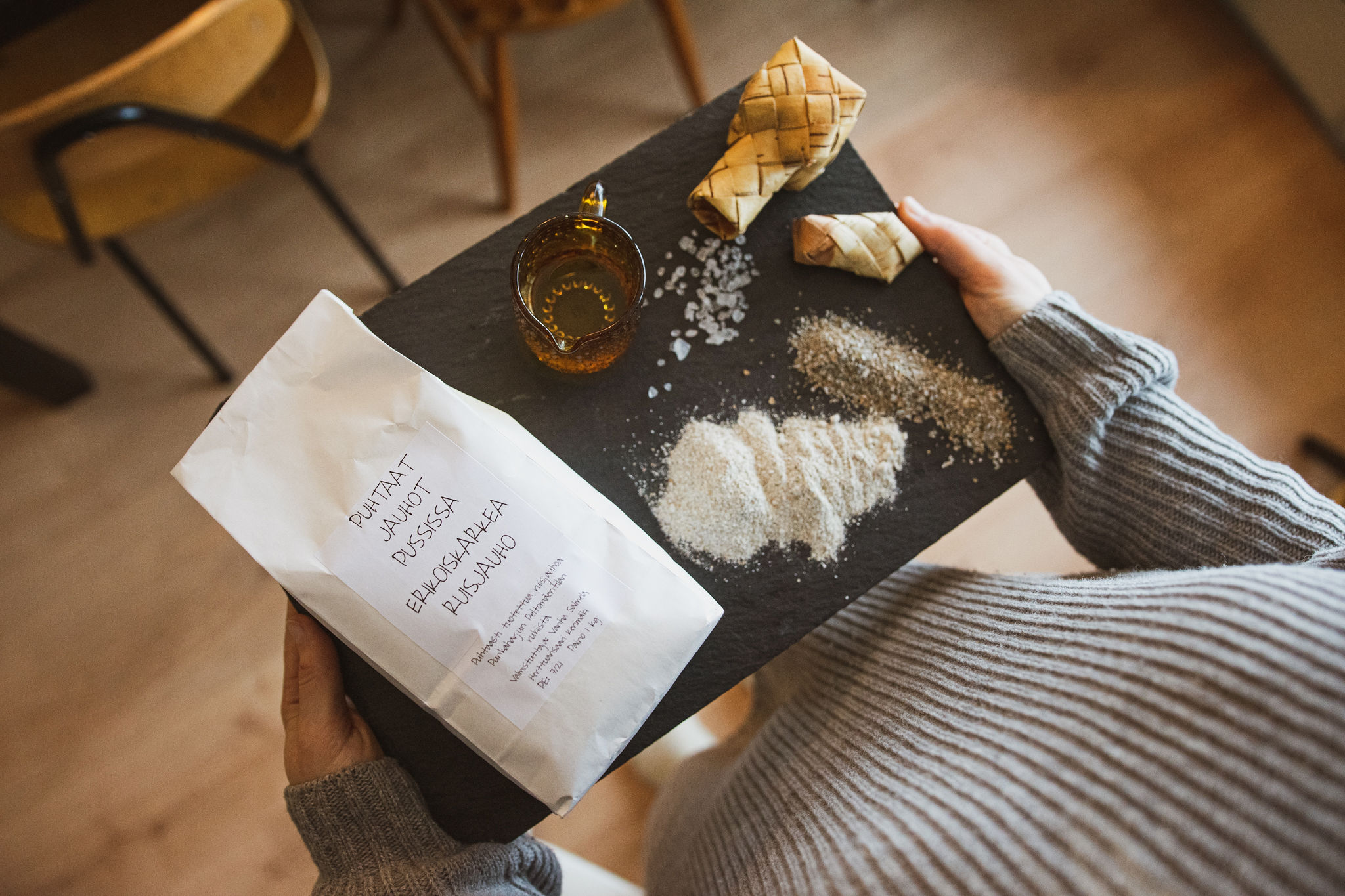 Ingredients of simple finnish rye cracker recipe, näkkäri