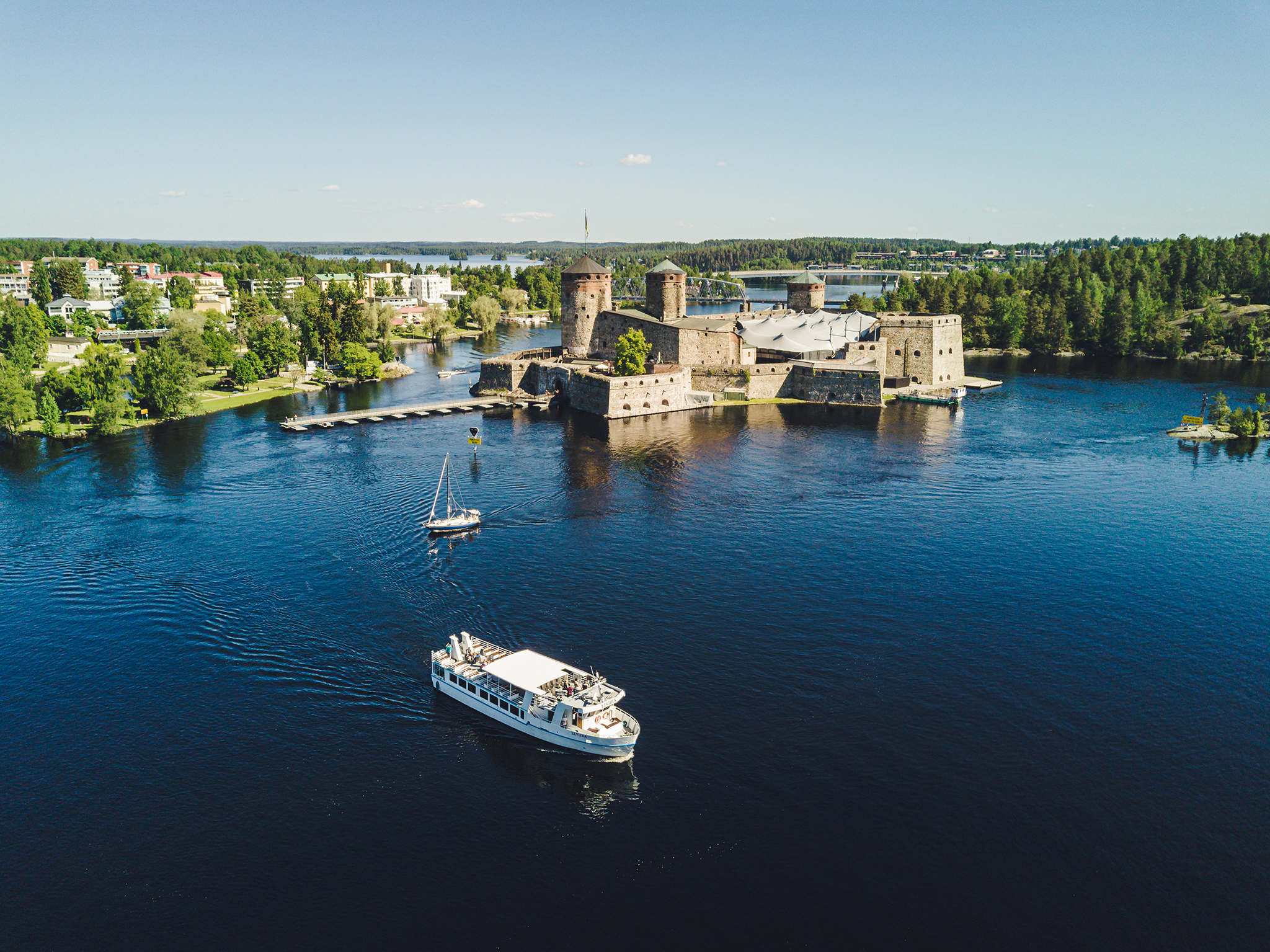 Olavinlinna castle and Savonlinna lake cruise travel to Saimaa archipelago with m/s Elviira